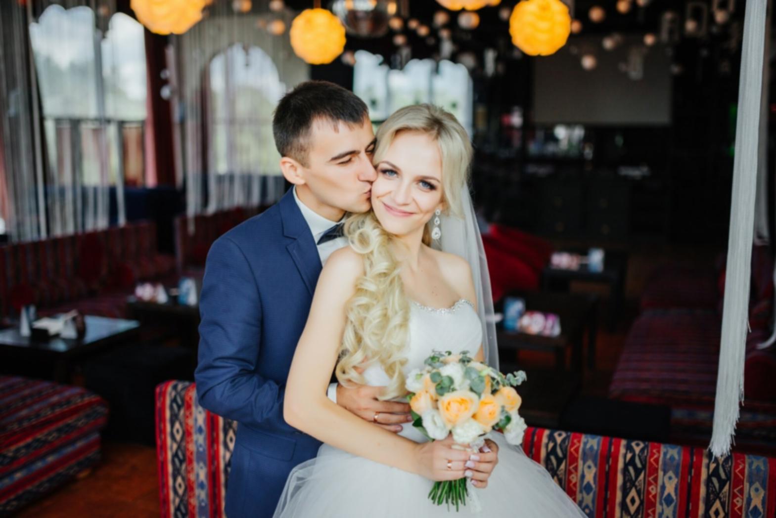 Робоча зона зі світловою апаратурою